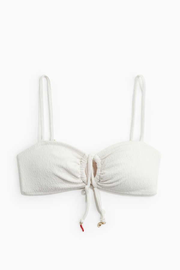 Top de bikini con relleno