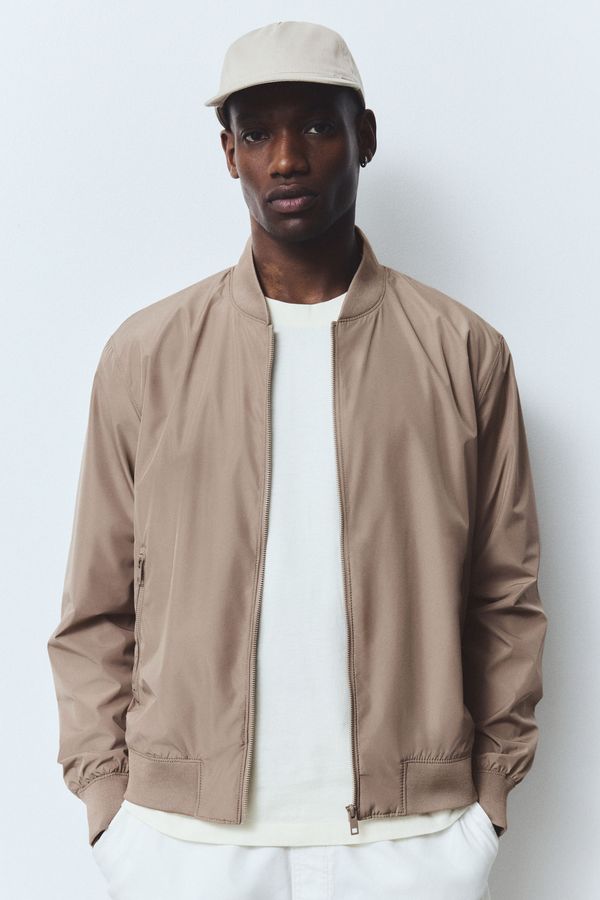 Chaqueta bomber ligera Regular Fit