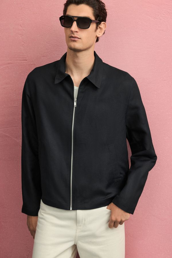 Chaqueta Regular Fit en mezcla de lino