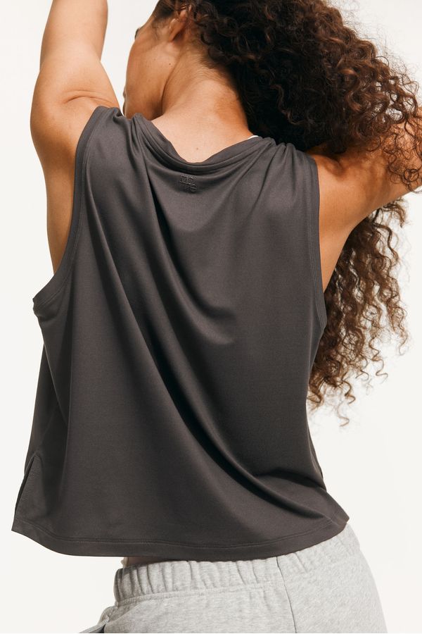 Camiseta esqueleto de deporte boxy con DryMove™