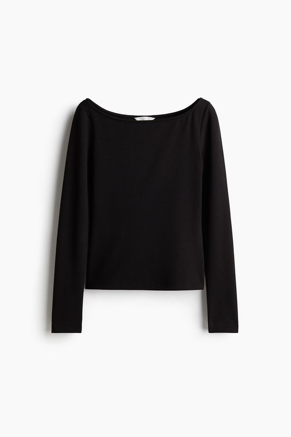 Blusa con escote barco