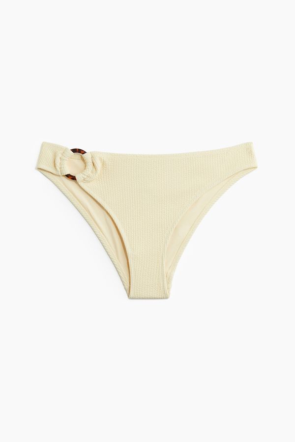 Panti de bikini cheeky