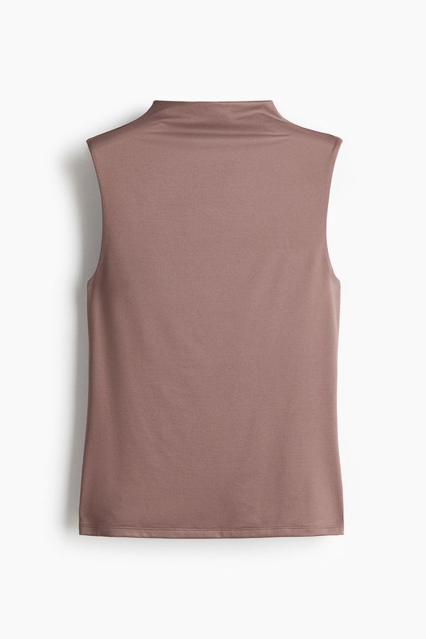 Camiseta de microfibra con cuello perkins