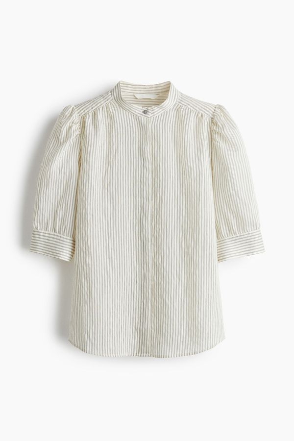 Puff-sleeved blouse