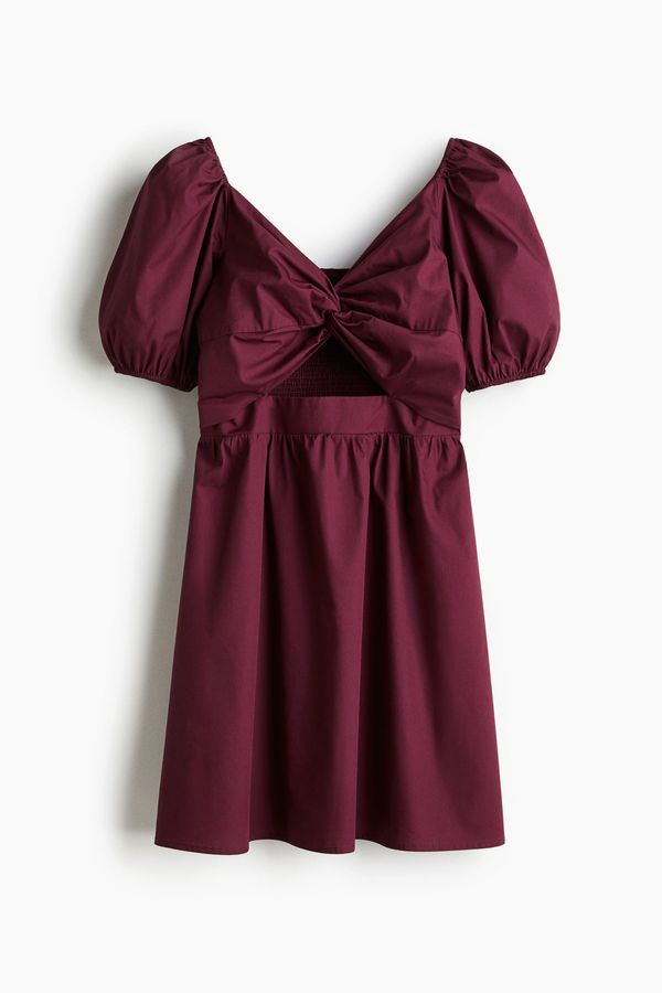 Vestido con detalle girado