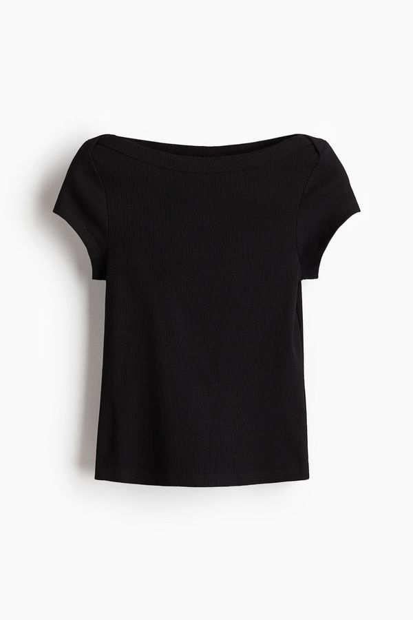 Camiseta acanalada con escote barco