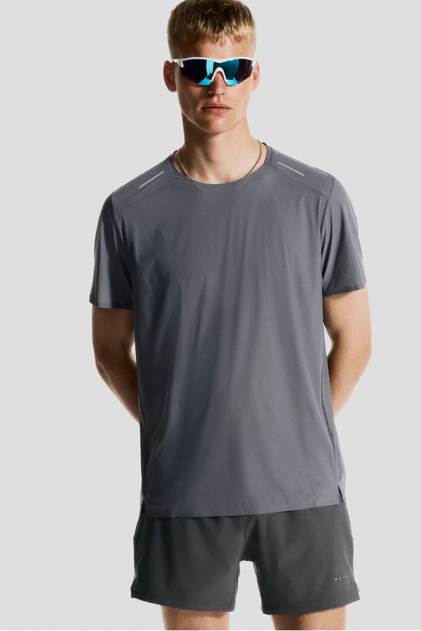 Camiseta de correr con DryMove™ Regular Fit