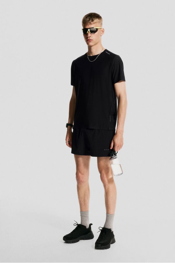 Camiseta de correr con DryMove™ Regular Fit