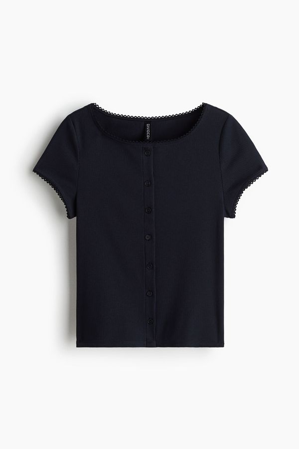 Camiseta acanalada con botones