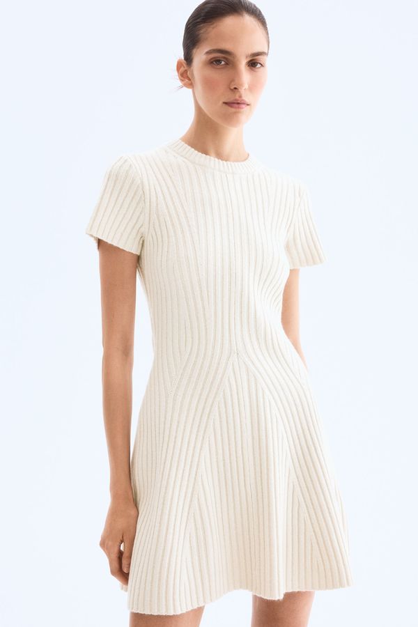 Vestido en tejido acanalado