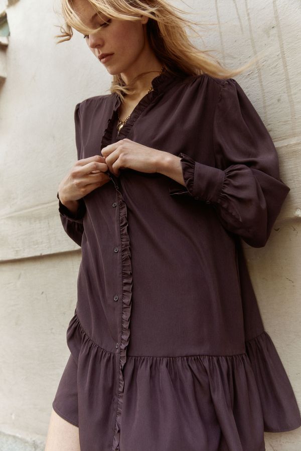 Frill-trimmed shirt dress