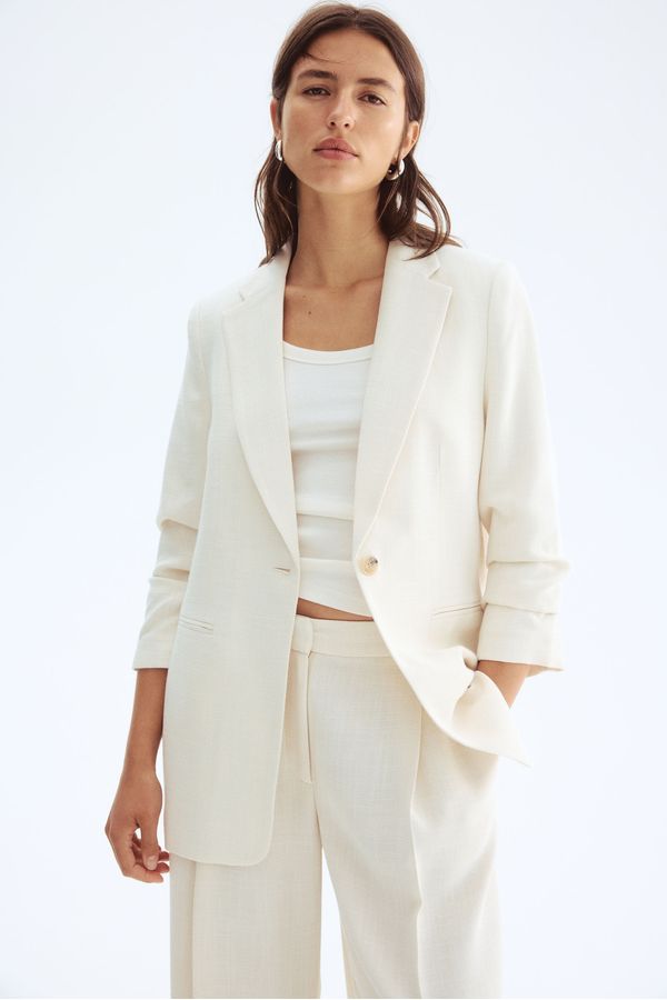 Blazer con manga fruncida